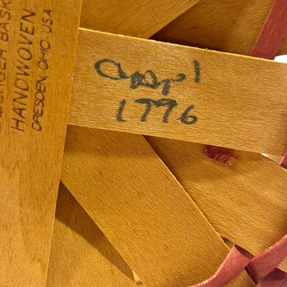 Longaberger 1996 Darning Basket